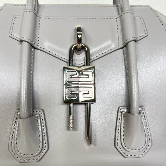 Givenchy Small Gray Antigona Lock Bag - Picture 4 of 10
